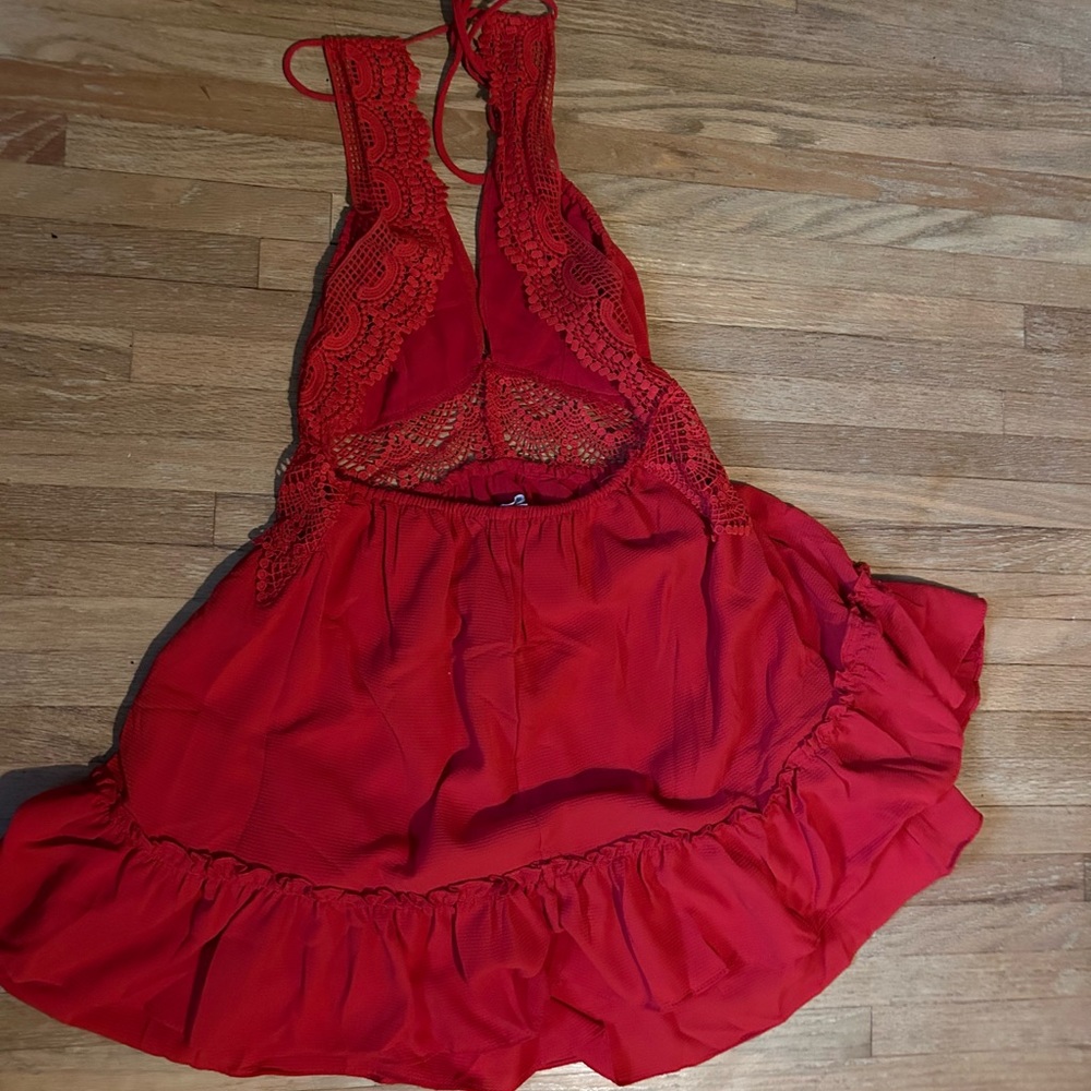 Boutique brand Red Open Back Dress - Picture 6 of 6